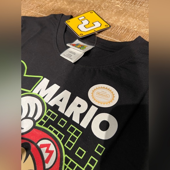 Super Mario Kids T-shirt & Sock Bundle NWT - Picture 4 of 6